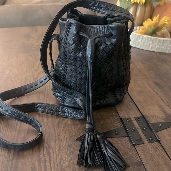 Sharif Jay Herbert Chic Black Woven Leather Crossbody Bag - Picture 1 of 4